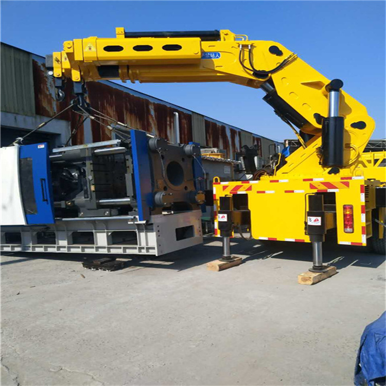 滦县 大吨位折臂吊出租费用解析：一小时租赁多少钱