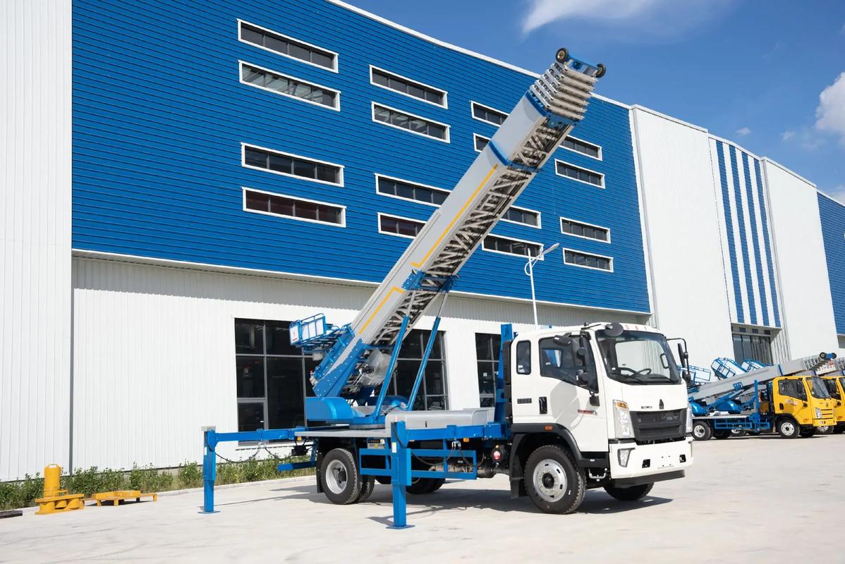 滦县小型云梯车上料车租赁多少钱