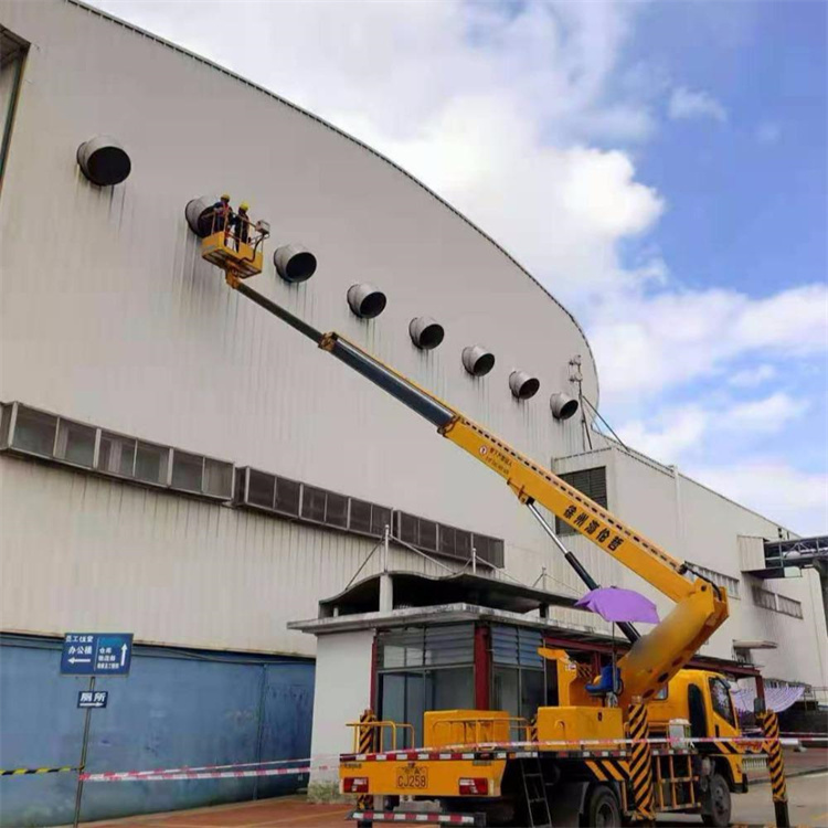 滦县高空作业车出租服务：专业广告牌安装解决方案